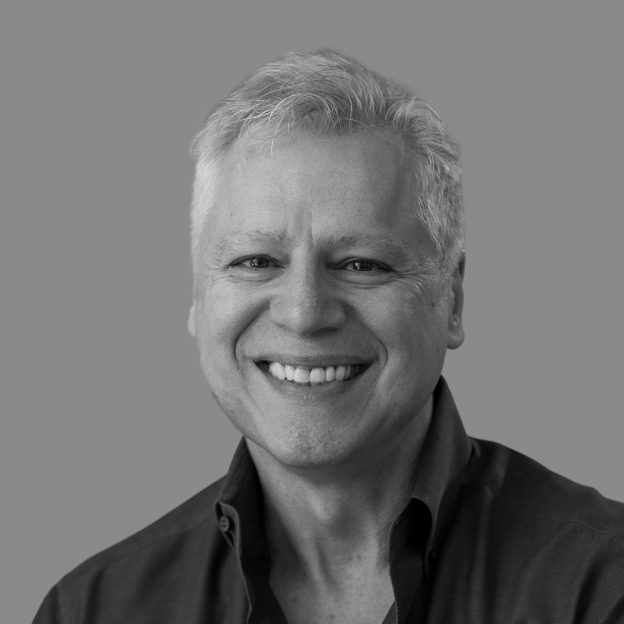 About_Team_Pat Condo